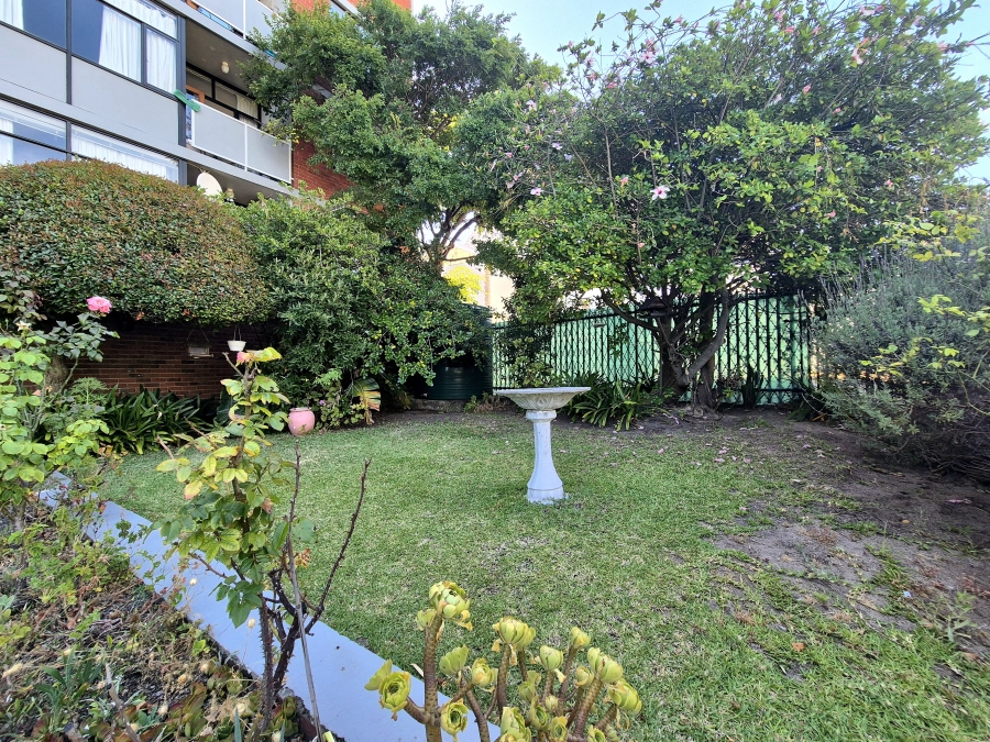 1 Bedroom Property for Sale in Wynberg Upper Western Cape